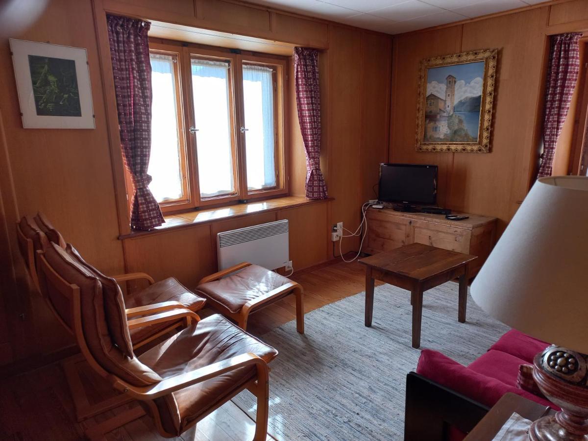 Casa Vacanza Ponte Aino พอสเชียโว ภายนอก รูปภาพ